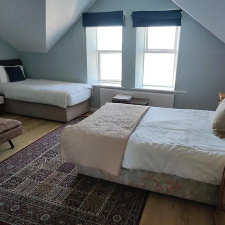 Bed & Breakfast Lobster